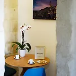 Loggia Delle Stelle בית הארחה